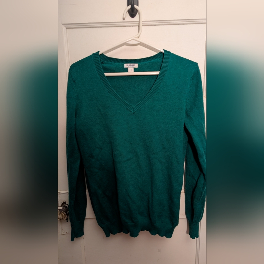 Old Navy V-neck Sweater